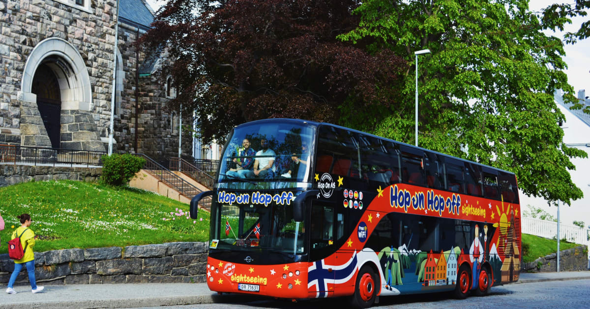 Hop on Hop off Sightseeing Ålesund Fjord Norway